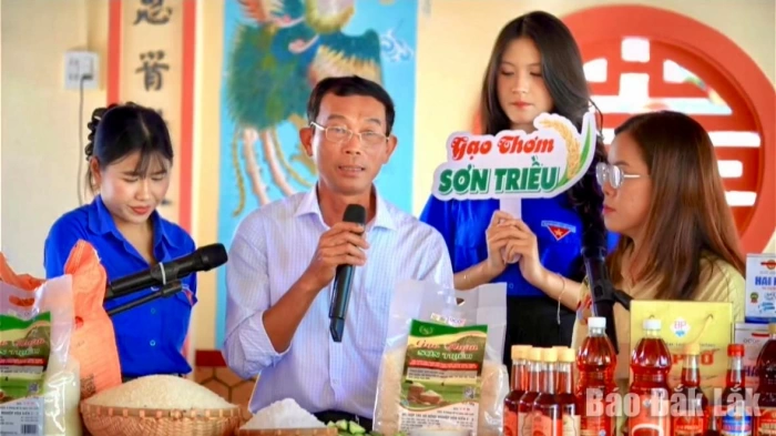 Cầu nối cho nông sản tiếp cận thị trường