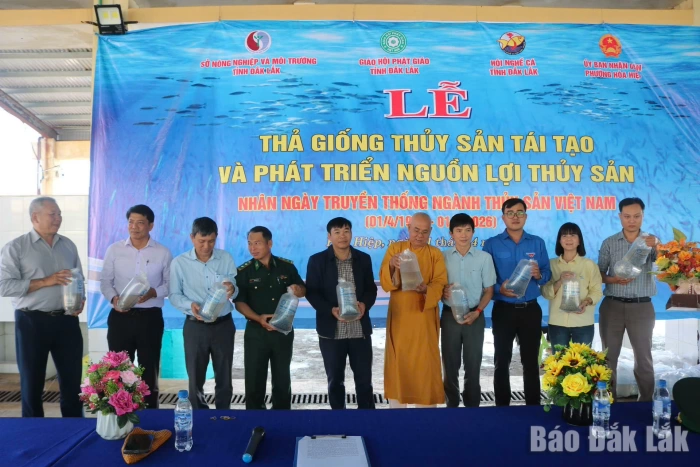 Thả giống tái tạo nguồn lợi thủy sản năm 2026