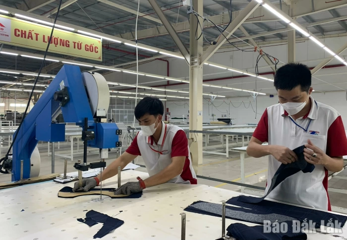 Khơi dậy tinh thần đổi mới sáng tạo trong công nhân