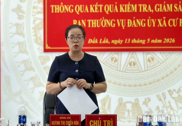Đoàn kiểm tra, giám sát số 242 làm việc với Ban Thường vụ Đảng ủy xã Cư Pui