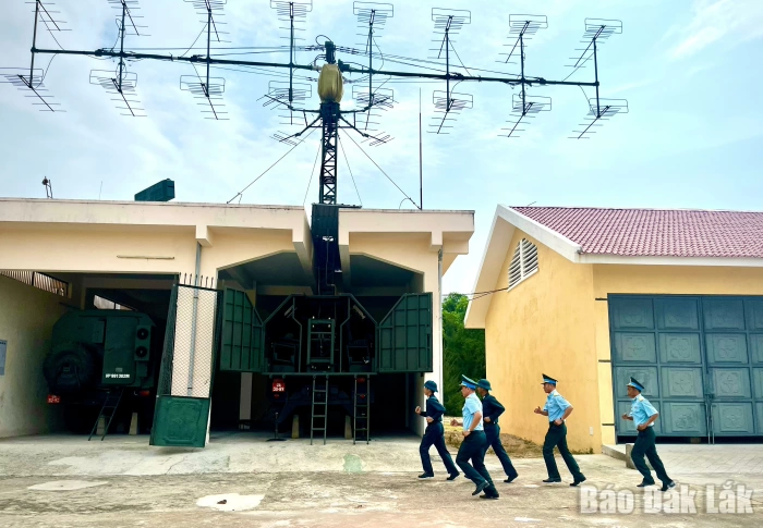 Trạm Ra đa 68 nỗ lực nâng cao trình độ huấn luyện