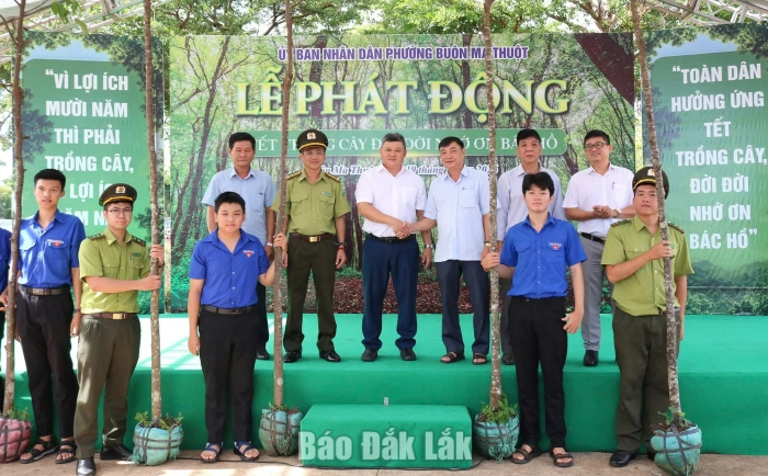 Phường Buôn Ma Thuột phát động “Tết trồng cây đời đời nhớ ơn Bác Hồ”