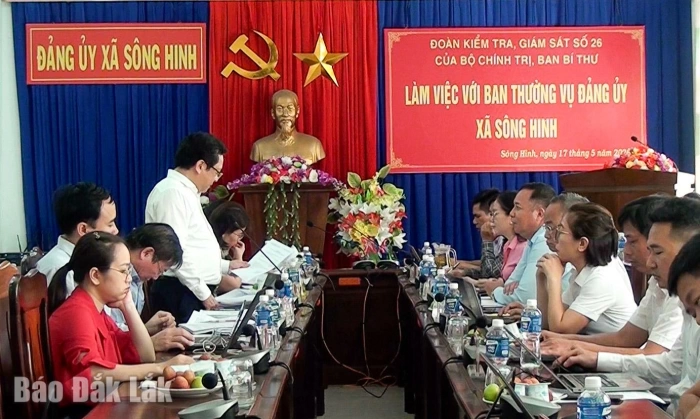 Đoàn kiểm tra, giám sát số 26 của Bộ Chính trị, Ban Bí thư làm việc tại xã Sông Hinh