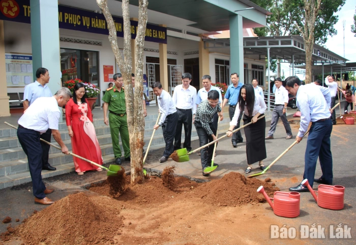 Phường Ea Kao phát động Tết trồng cây đời đời nhớ ơn Bác Hồ