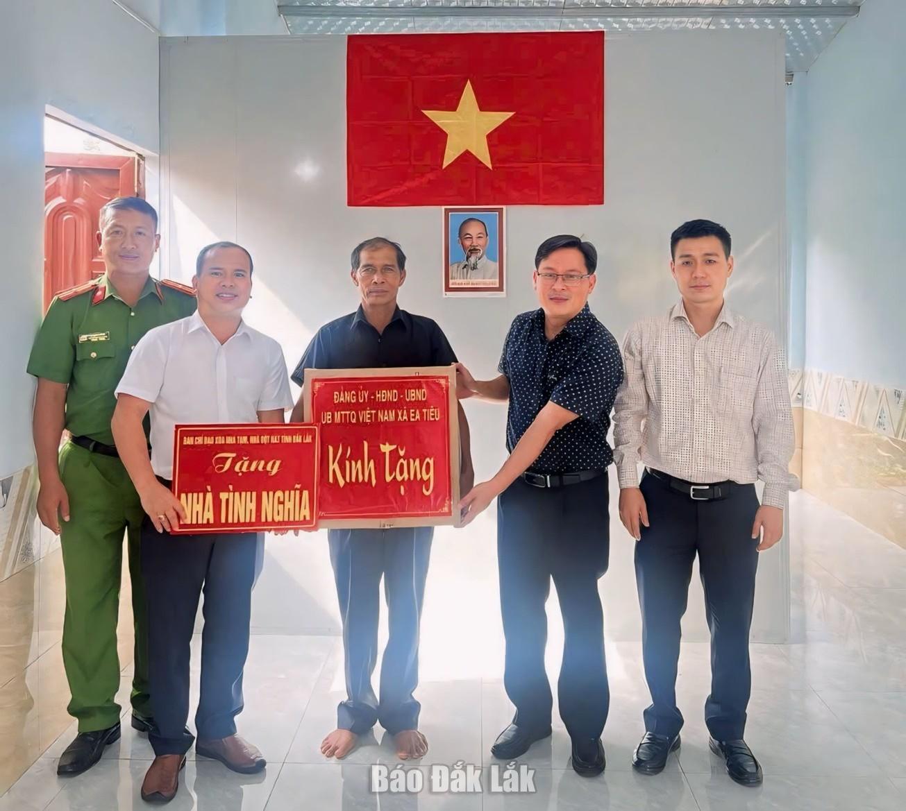 Huyện Cư Kuin: Khởi công xây mới và sửa chữa 31 căn nhà tạm, dột nát