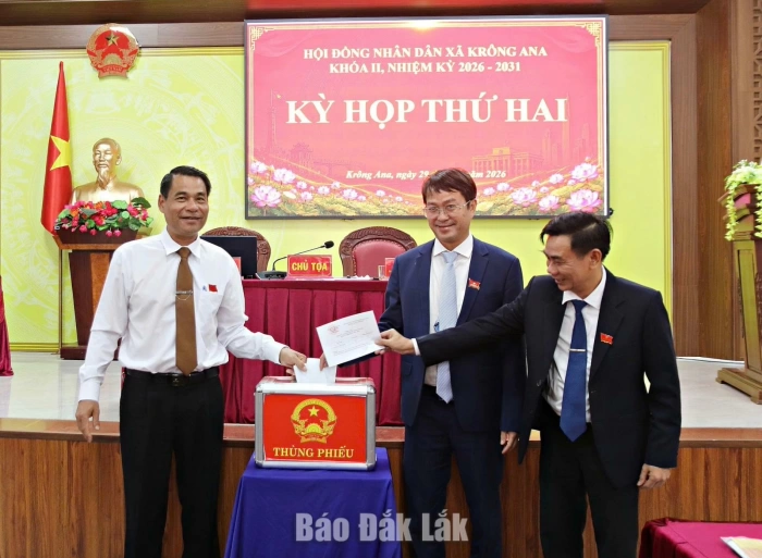 Kỳ họp thứ hai HĐND xã Krông Ana khóa II, nhiệm kỳ 2026 - 2031