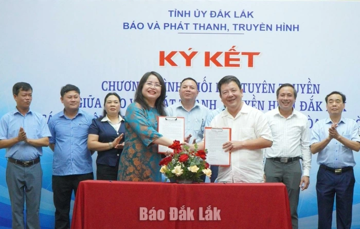 Báo chí trước bài toán “làm kinh tế”