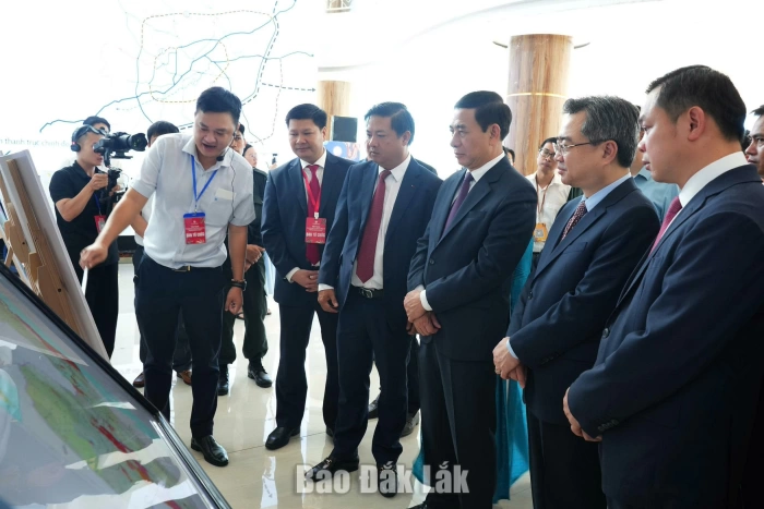 Khai mạc Hội nghị công bố Quy hoạch và xúc tiến đầu tư tỉnh