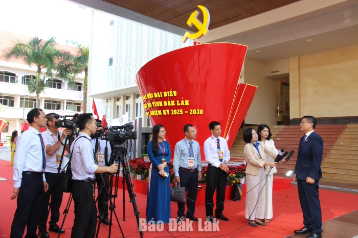 Áp lực của nghề báo