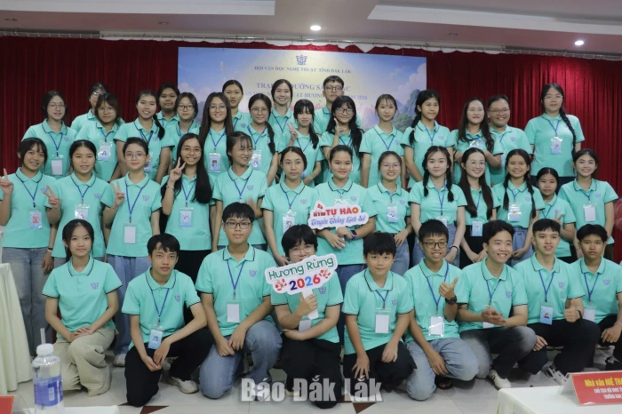 Khai mạc Trại bồi dưỡng sáng tác Văn học nghệ thuật Hương Rừng năm 2026