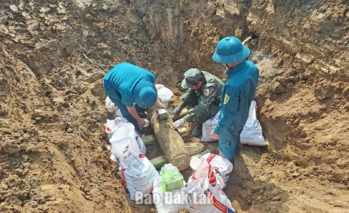 Những người lính mang bình yên cho đất