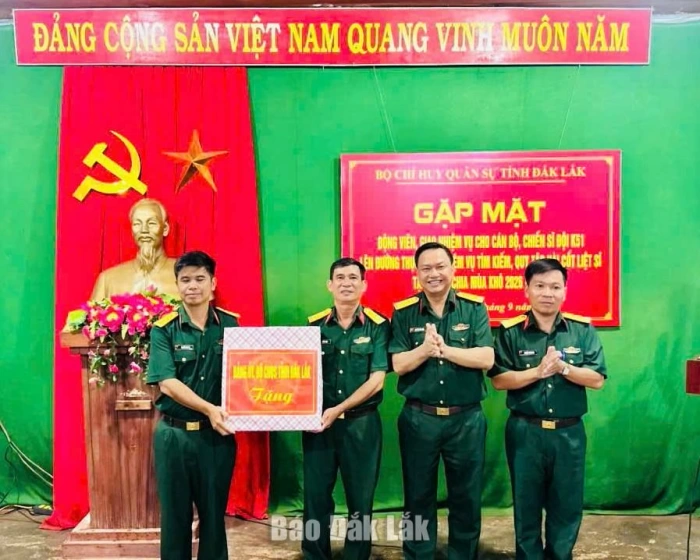 Động viên Đội K51 trước ngày lên đường thực hiện nhiệm vụ tại Campuchia