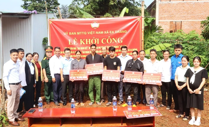 Xã Ea Drăng khởi công xây dựng, sửa chữa 6 nhà đại đoàn kết