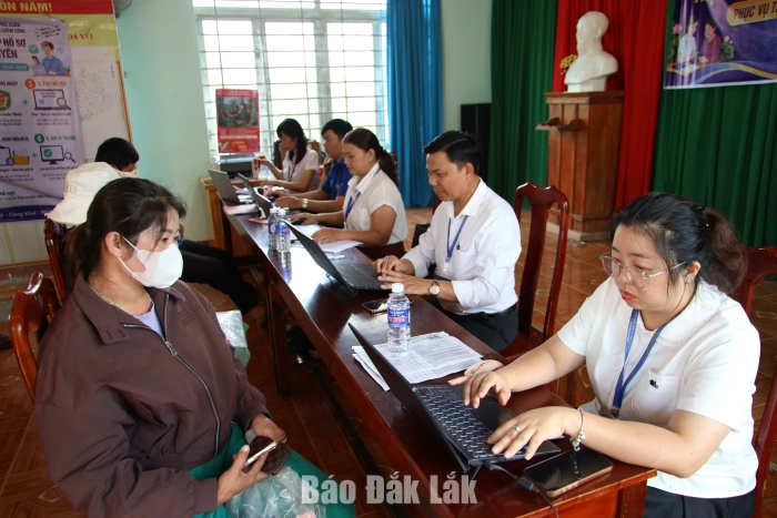 Xã Phú Xuân: Đưa cơ quan hành chính đến gần người dân