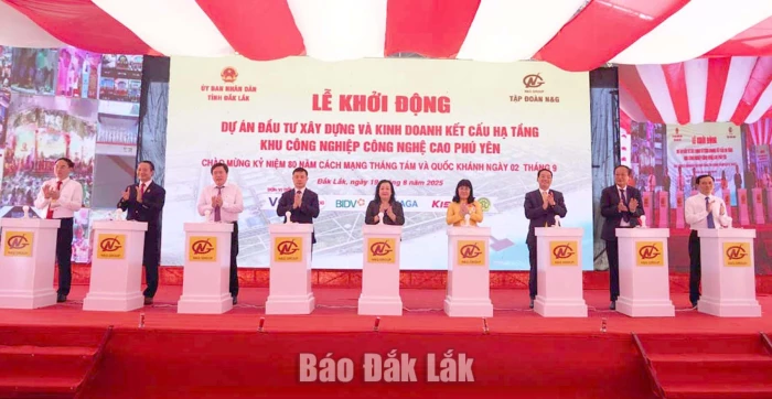 Tạo điều kiện đẩy nhanh tiến độ triển khai dự án Khu công nghiệp công nghệ cao Phú Yên