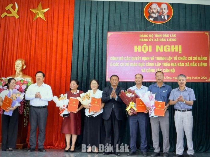 Xã Đắk Liêng thành lập 4 Đảng bộ và 1 Chi bộ trường học