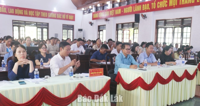 Tập huấn kỹ năng cho hơn 200 người làm công tác giảm nghèo
