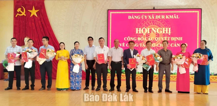 Đảng bộ xã Dur Kmăl kiện toàn tổ chức các chi bộ trực thuộc