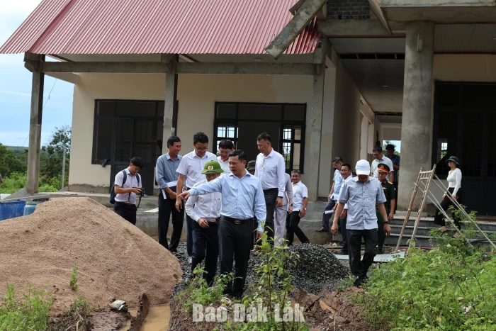 Chủ tịch UBND tỉnh kiểm tra Dự án Ổn định dân cư vùng đặc biệt khó khăn tại xã Cư Pơng