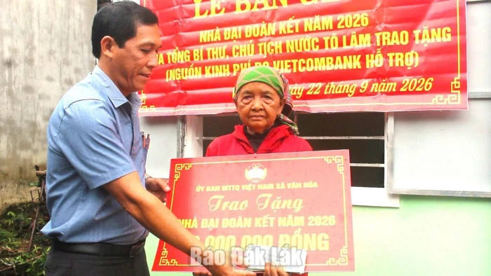 Bàn giao nhà Đại đoàn kết của Tổng Bí thư, Chủ tịch nước Tô Lâm trao tặng