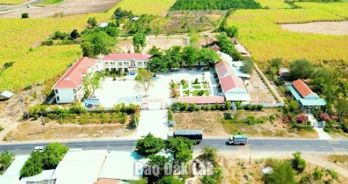 Xã Suối Trai: Tạo đồng thuận từ đối thoại
với nhân dân