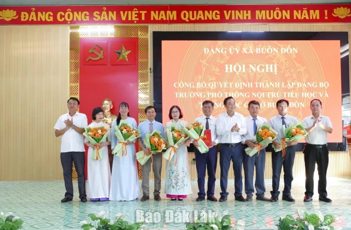 Thành lập Đảng bộ Trường Phổ thông nội trú Tiểu học và THCS Buôn Đôn