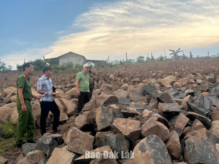 Xã Ea Wer khẩn trương xác minh, xử lý khai thác đá tại buôn Ea Pri