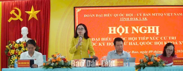 Đoàn ĐBQH tỉnh tiếp xúc cử tri phường Buôn Hồ, Cư Bao và xã Cuôr Đăng