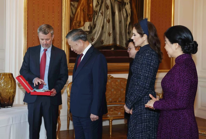 Tổng Bí thư, Chủ tịch nước Tô Lâm nhận Huân chương của Vương quốc Đan Mạch