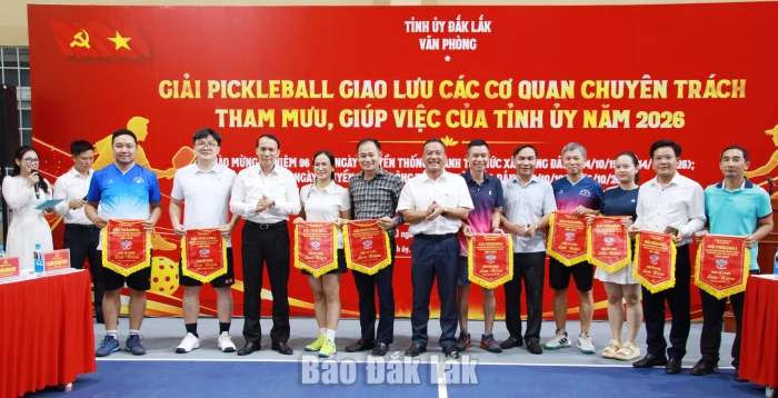 Khai mạc Giải Pickleball giao lưu các cơ quan chuyên trách tham mưu, giúp việc của Tỉnh ủy năm 2026