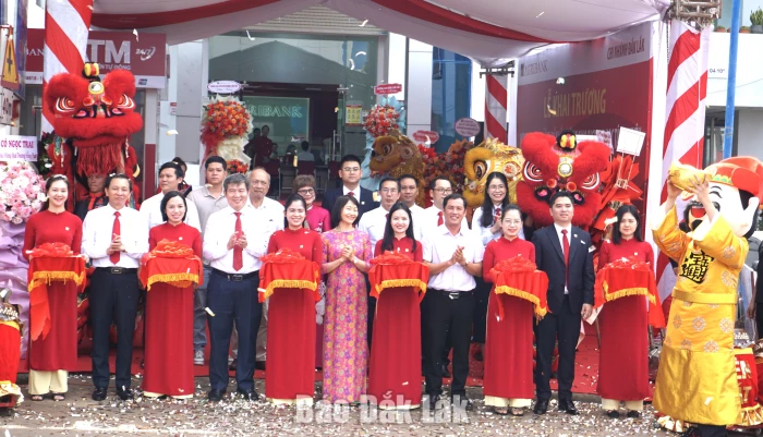 Khai trương Agribank Chi nhánh Đắk Lắk Phòng giao dịch Đại học Tây Nguyên