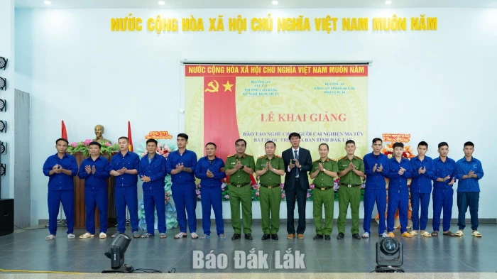 Khai giảng các lớp đào tạo nghề cho người cai nghiện ma túy
