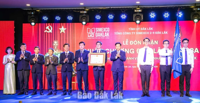 Simexco đón nhận Huân chương Độc lập hạng Ba và công bố tên gọi mới