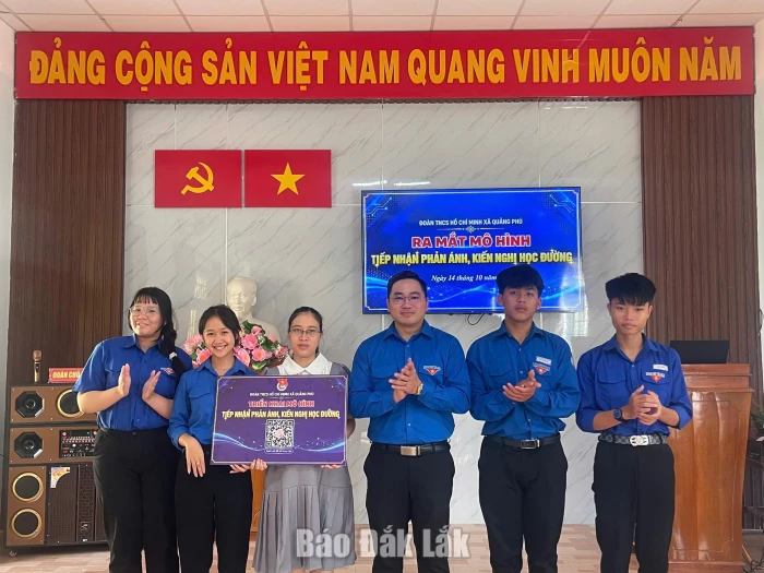 Xã Quảng Phú: Vận hành mô hình tiếp nhận phản ánh, kiến nghị học đường trực tuyến