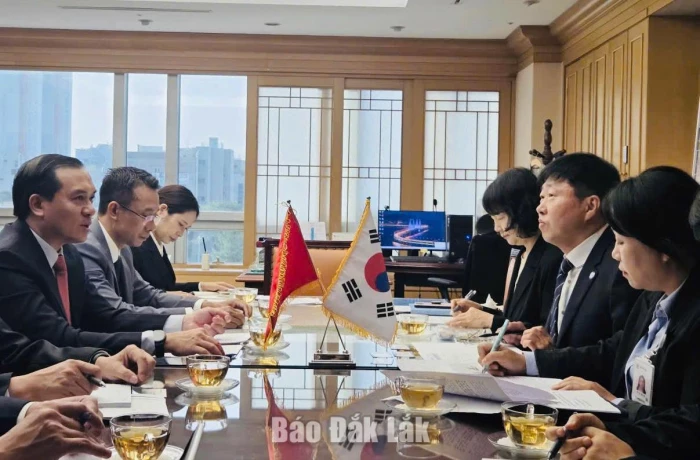 Đoàn công tác Sở Khoa học và Công nghệ Đắk Lắk trao đổi kinh nghiệm tại Hàn Quốc