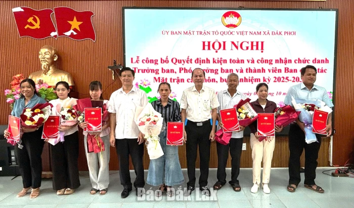 Xã Đắk Phơi kiện toàn ban công tác mặt trận các thôn, buôn