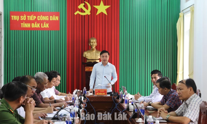 Chủ tịch UBND tỉnh Đỗ Hữu Huy tiếp công dân định kỳ tháng 10