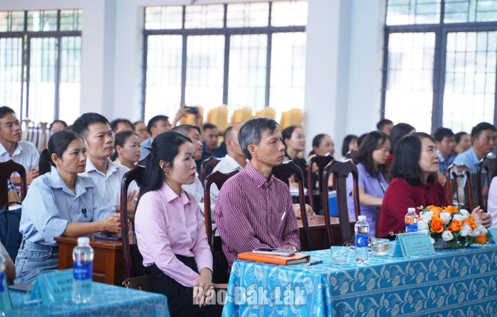 Tập huấn công tác tổ chức dạy học và hoạt động giáo dục đặc thù tại các trường phổ thông nội trú xã biên giới