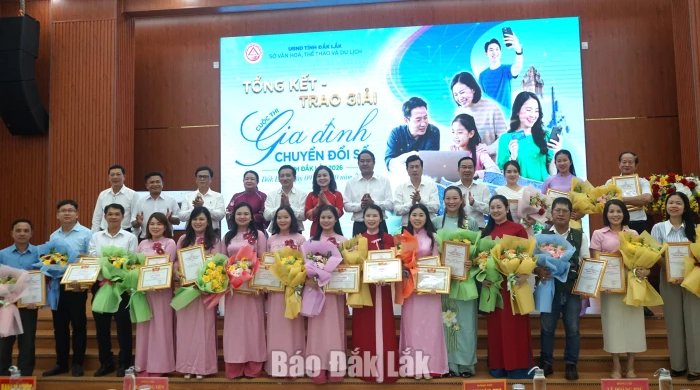 Trao giải cuộc thi 
