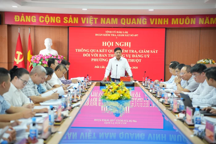 Bí thư Tỉnh ủy Lương Nguyễn Minh Triết làm việc với Ban Thường vụ Đảng ủy phường Buôn Ma Thuột