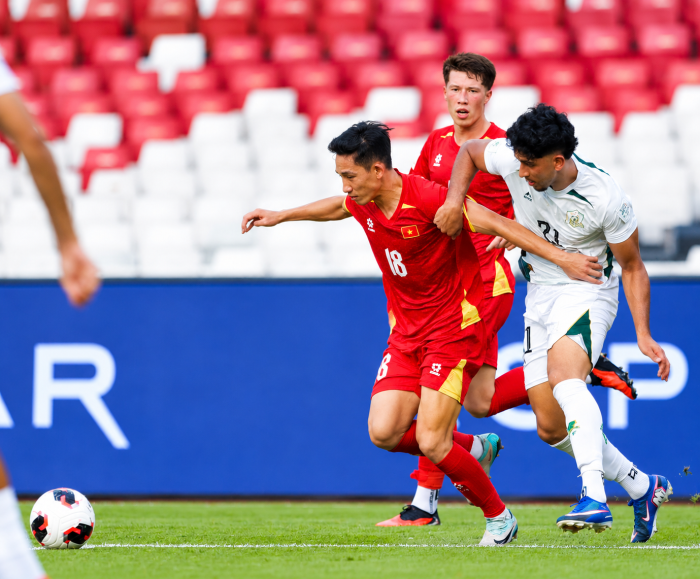 FIFA ASEAN Cup: Đánh bại Pakistan 4-2, tuyển Việt Nam giành quyền vào tranh hạng Ba