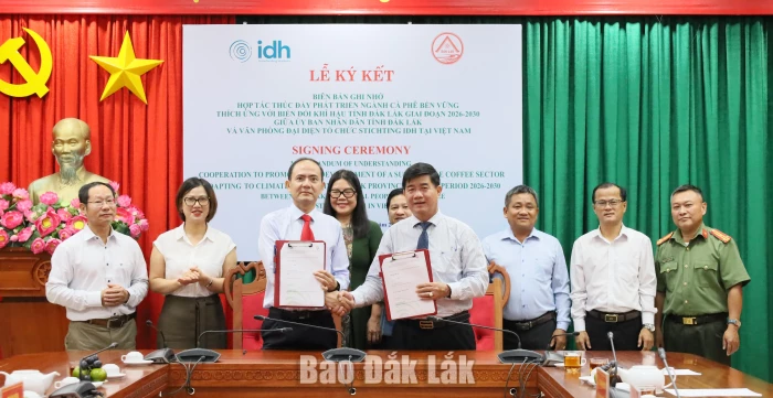 Đắk Lắk và IDH ký kết hợp tác phát triển 75.000 ha cà phê bền vững