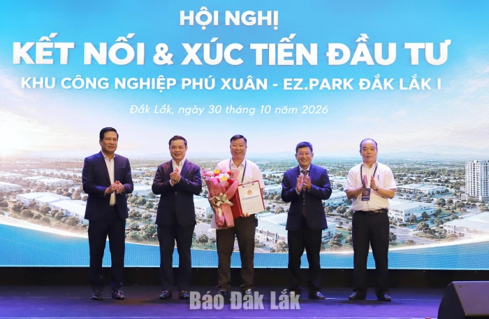 Kết nối, xúc tiến đầu tư vào Khu công nghiệp Phú Xuân