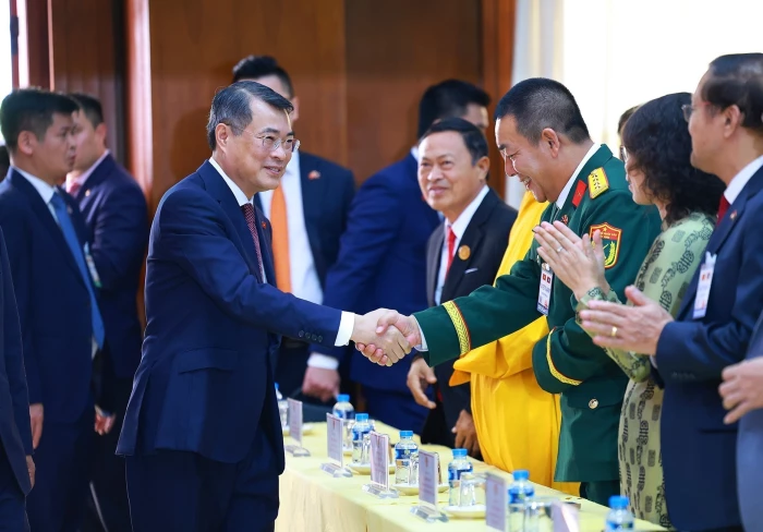 Thủ tướng Lê Minh Hưng: Quan hệ đặc biệt Việt Nam - Lào “được nuôi dưỡng từ nhân dân”