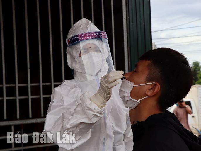 Ngày 10/1, Đắk Lắk ghi nhận 144 trường hợp dương tính với SARS-CoV-2