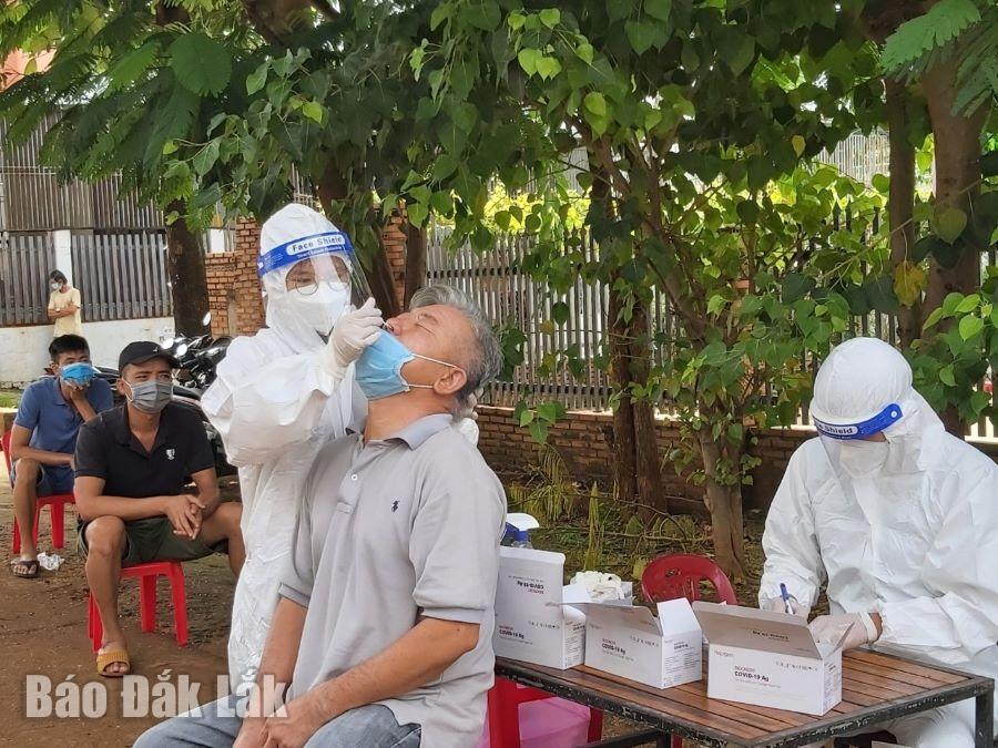 Ngày 6-9, Đắk Lắk ghi nhận thêm 18 trường hợp dương tính với SARS-CoV-2, tất cả đều ở khu cách ly tập trung
