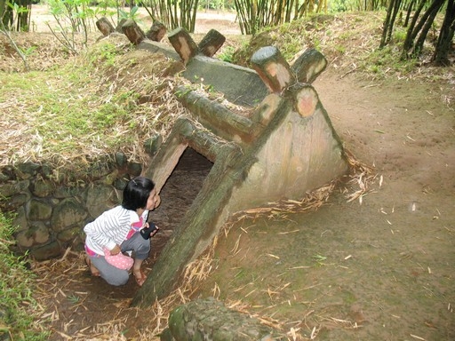 Thăm hầm chữ A