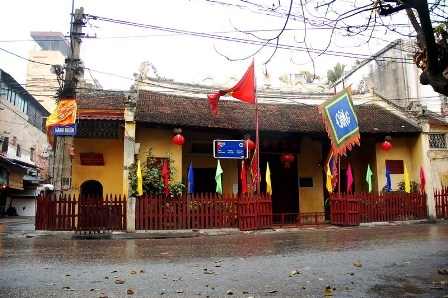 Đền Bạch Mã (Ảnh: T.L)