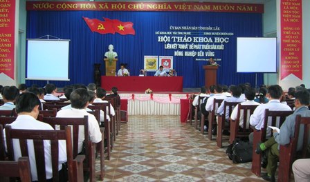 Các đại biểu tham dự hội thảo 