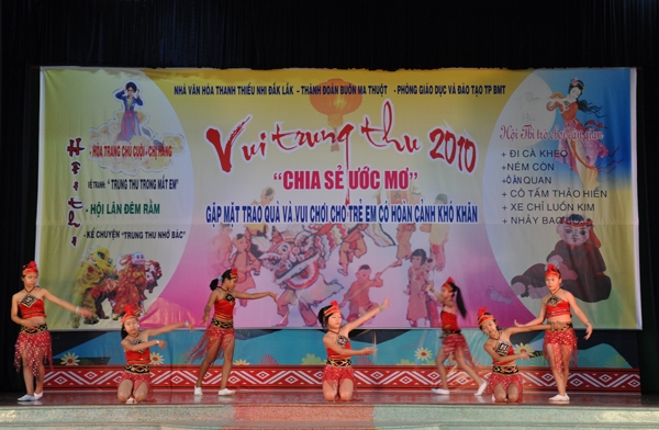Một tiết mục văn nghệ tại lễ khai mạc